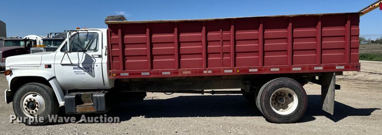 image for item NH9098 1987 GMC grain truck