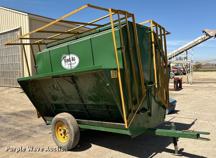 image for item NH9103 King Ag Products  creep feeder