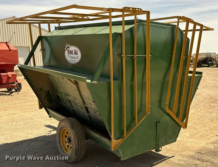 image for item NH9103 King Ag Products  creep feeder