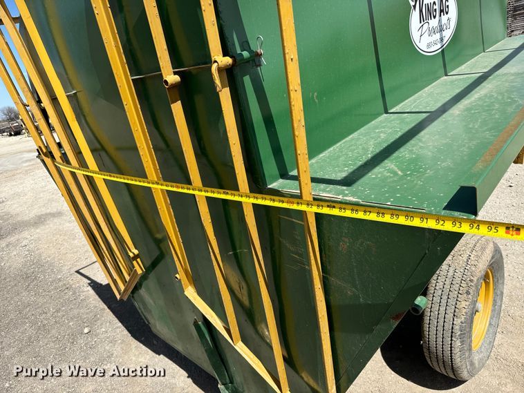 image for item NH9103 King Ag Products  creep feeder