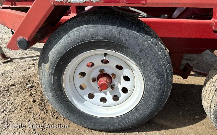 image for item NH9107 Feed Train 6000A seed tender