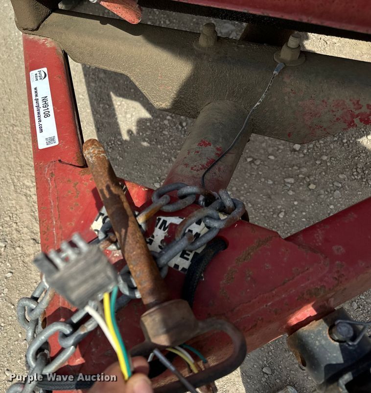 image for item NH9108 Feed Train 6000A seed tender