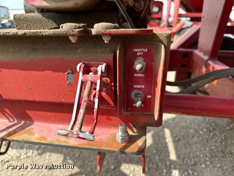 image for item NH9108 Feed Train 6000A seed tender