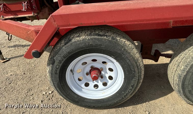 image for item NH9108 Feed Train 6000A seed tender