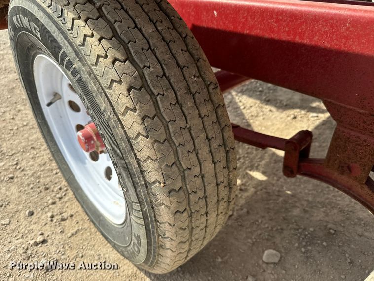 image for item NH9108 Feed Train 6000A seed tender