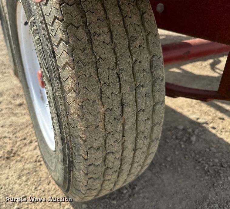 image for item NH9108 Feed Train 6000A seed tender