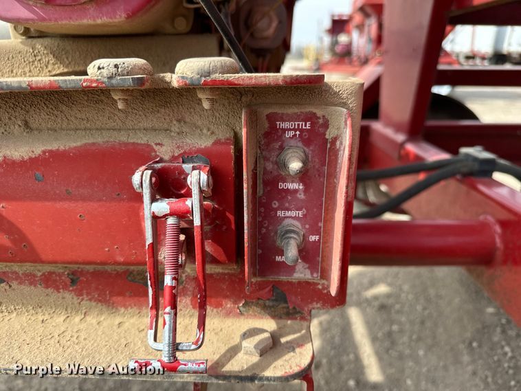 image for item NH9109 Feed Train 6000A seed tender