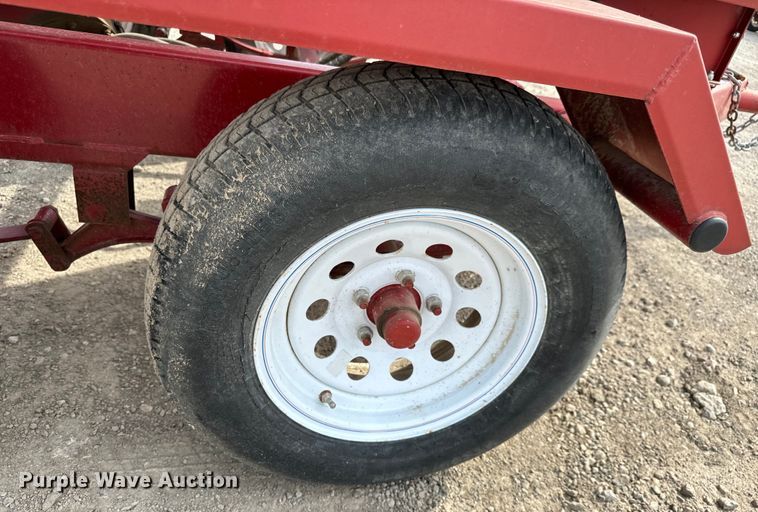 image for item NH9109 Feed Train 6000A seed tender