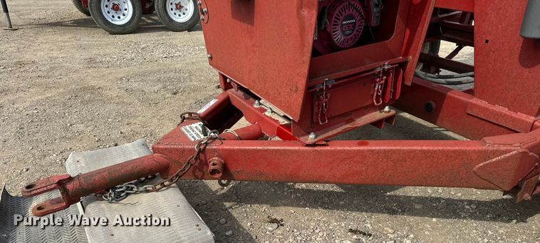 image for item NH9110 Feed Train 6000A seed tender