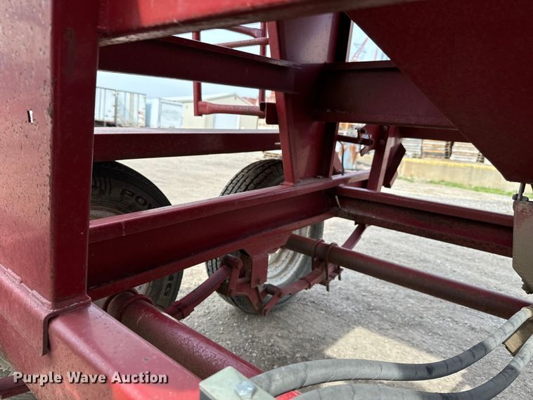 image for item NH9110 Feed Train 6000A seed tender