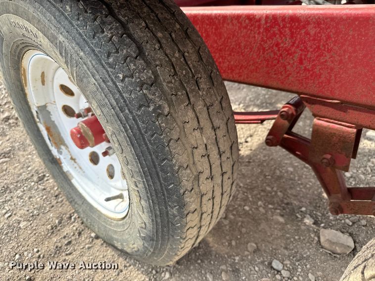 image for item NH9110 Feed Train 6000A seed tender