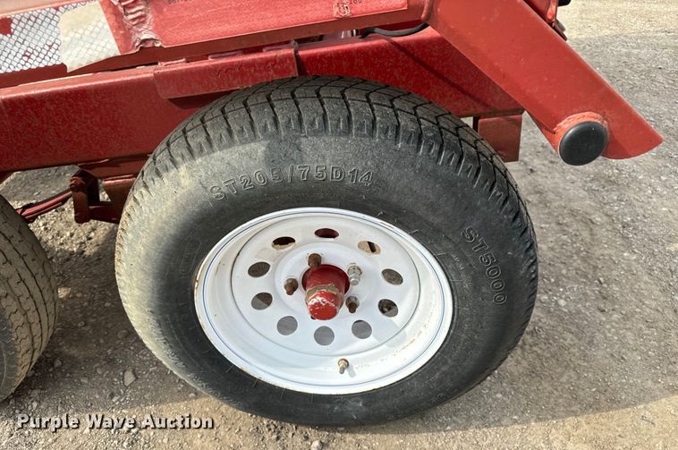 image for item NH9110 Feed Train 6000A seed tender