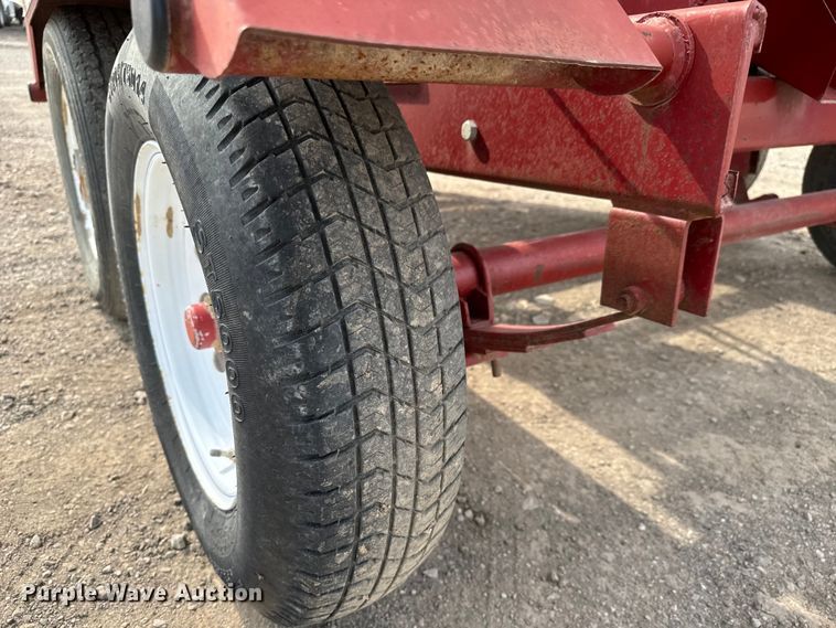 image for item NH9110 Feed Train 6000A seed tender