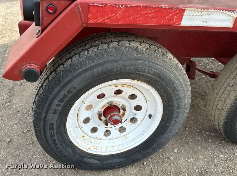 image for item NH9110 Feed Train 6000A seed tender