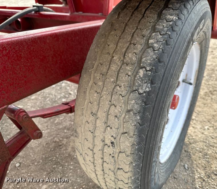 image for item NH9110 Feed Train 6000A seed tender