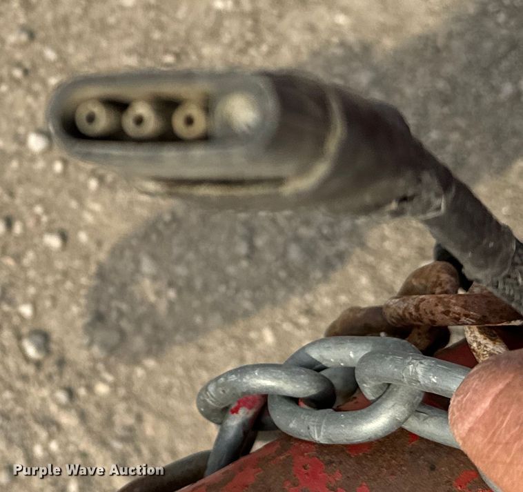 image for item NH9111 Feed Train 6000A seed tender