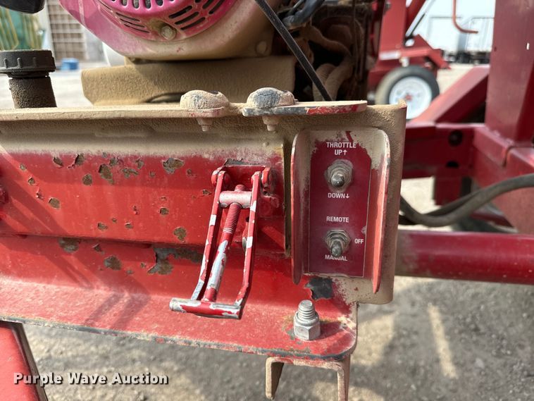 image for item NH9111 Feed Train 6000A seed tender