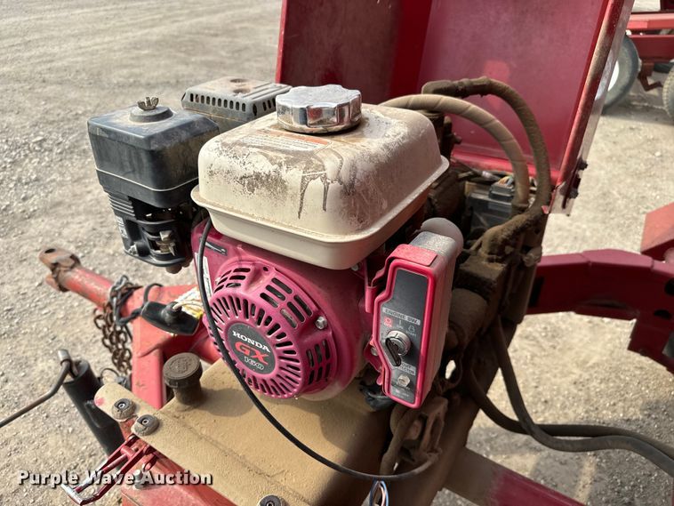 image for item NH9111 Feed Train 6000A seed tender