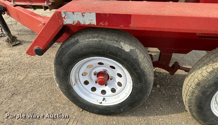 image for item NH9111 Feed Train 6000A seed tender