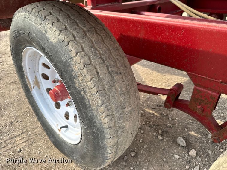 image for item NH9111 Feed Train 6000A seed tender