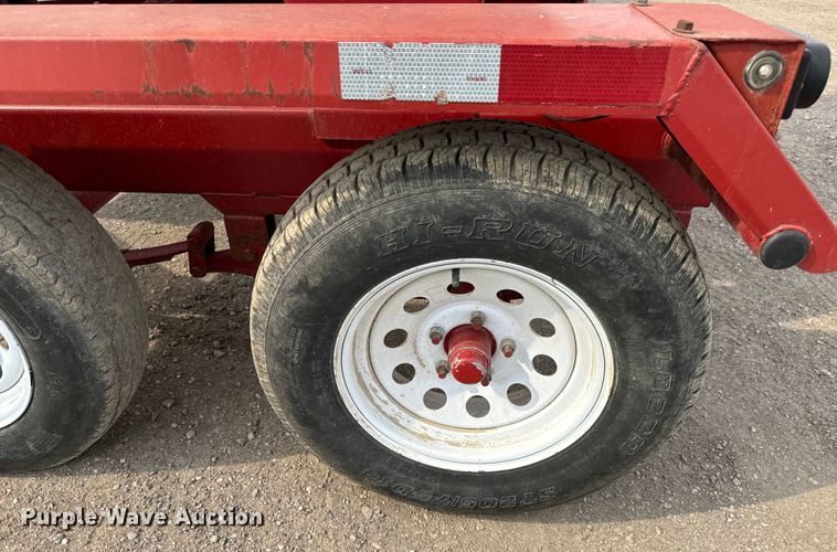 image for item NH9111 Feed Train 6000A seed tender