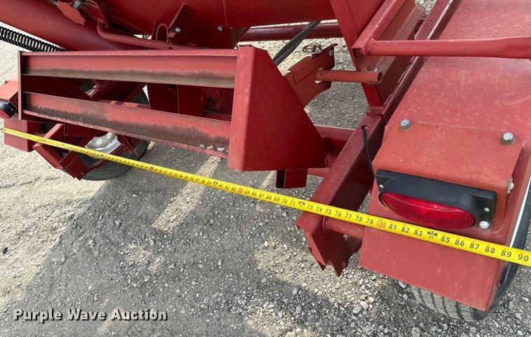 image for item NH9112 Feed Train 6000A seed tender