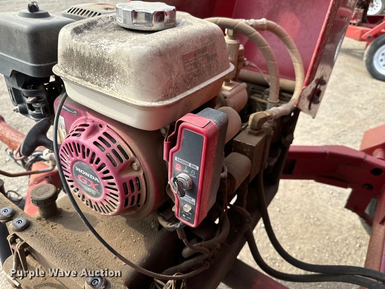 image for item NH9112 Feed Train 6000A seed tender