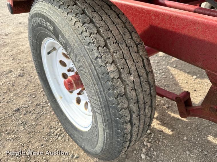 image for item NH9112 Feed Train 6000A seed tender