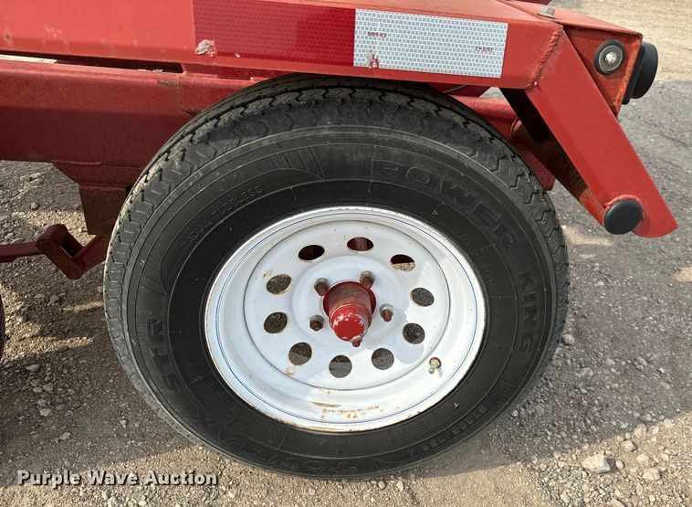 image for item NH9112 Feed Train 6000A seed tender