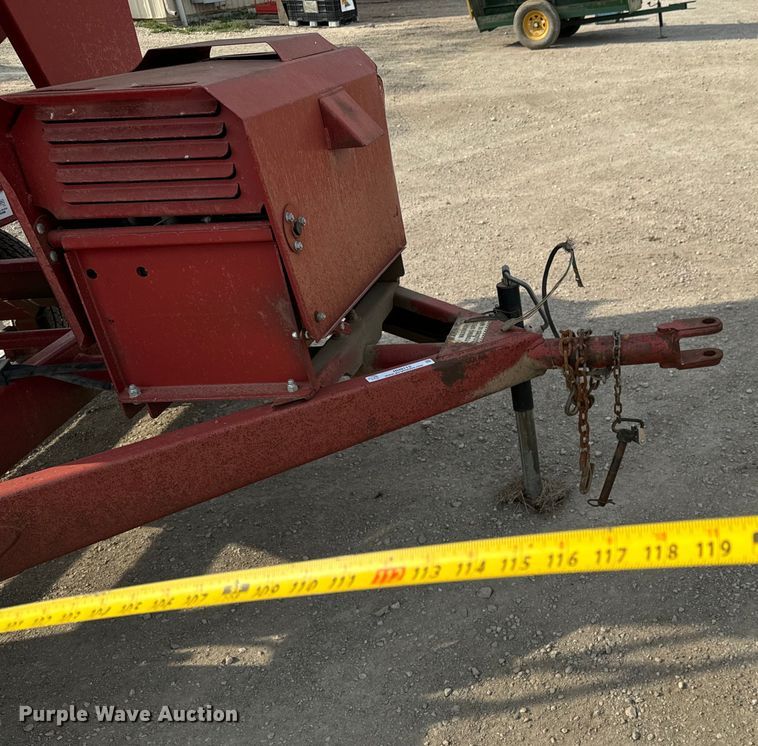 image for item NH9113 Feed Train  6000A seed tender