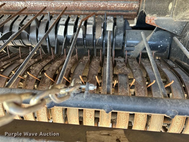 image for item NT9071 2017 Kubota  BV4580 round baler