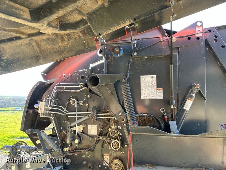 image for item NT9071 2017 Kubota  BV4580 round baler