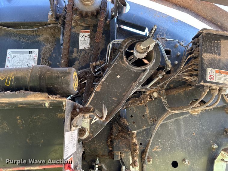 image for item NT9071 2017 Kubota  BV4580 round baler