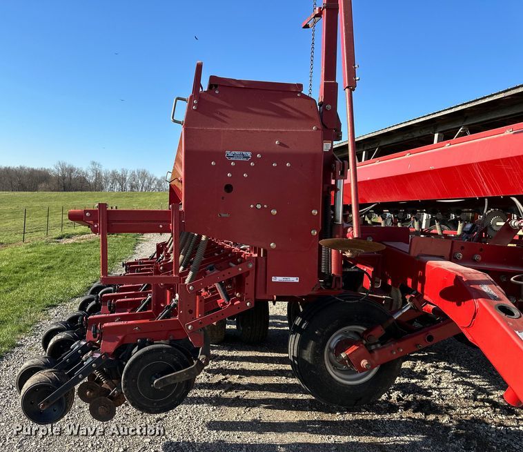image for item NT9073 Case IH 5500 Soybean Special grain drill