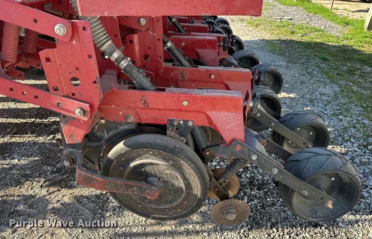 image for item NT9073 Case IH 5500 Soybean Special grain drill