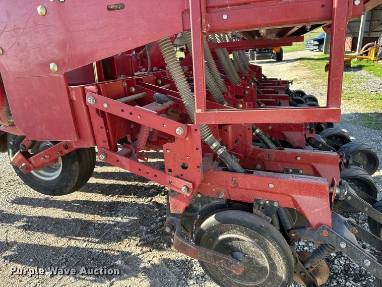 image for item NT9073 Case IH 5500 Soybean Special grain drill