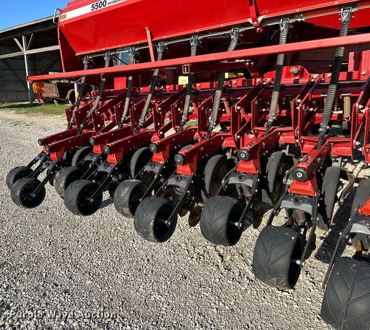 image for item NT9073 Case IH 5500 Soybean Special grain drill