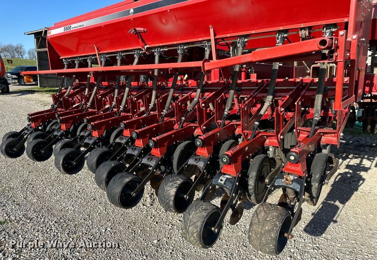 image for item NT9073 Case IH 5500 Soybean Special grain drill