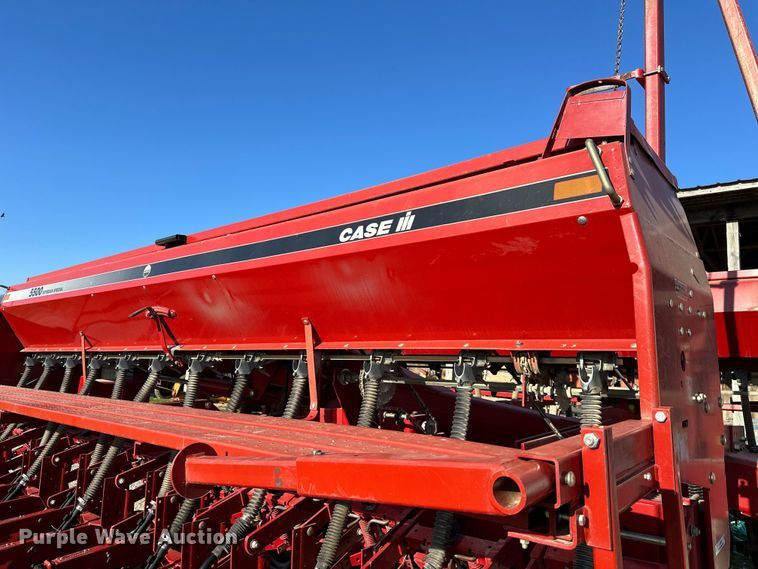 image for item NT9073 Case IH 5500 Soybean Special grain drill