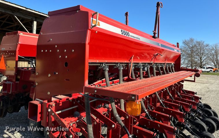 image for item NT9073 Case IH 5500 Soybean Special grain drill