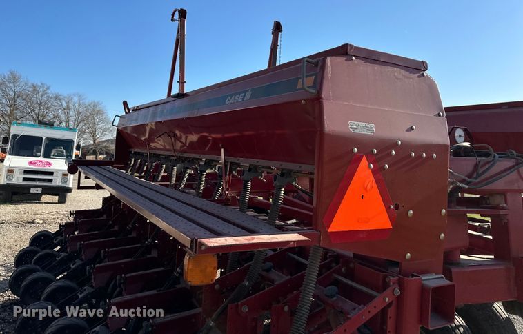 image for item NT9073 Case IH 5500 Soybean Special grain drill