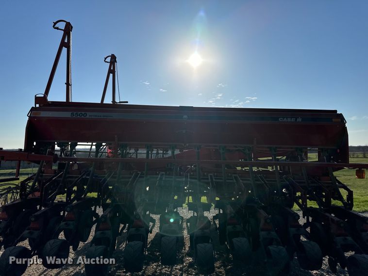 image for item NT9073 Case IH 5500 Soybean Special grain drill