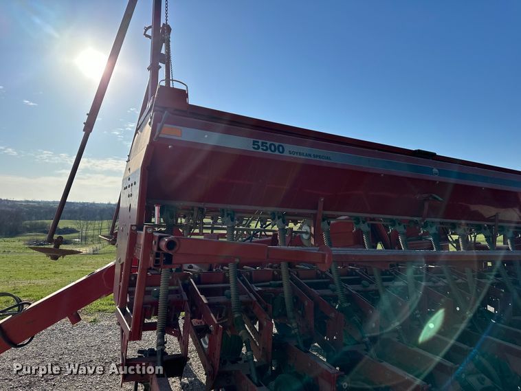 image for item NT9073 Case IH 5500 Soybean Special grain drill