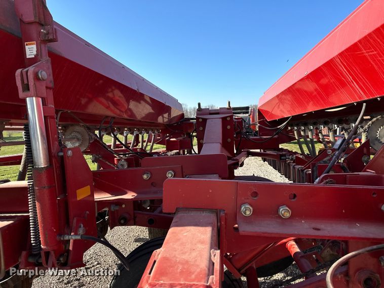 image for item NT9073 Case IH 5500 Soybean Special grain drill