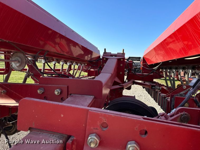 image for item NT9073 Case IH 5500 Soybean Special grain drill