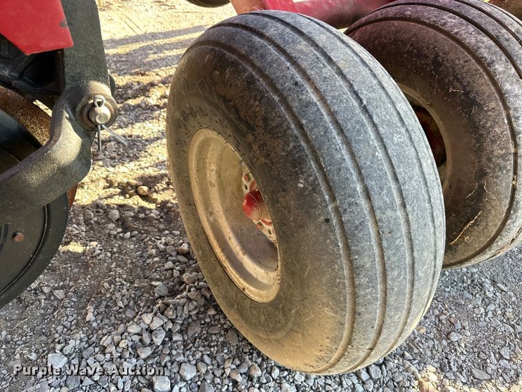 image for item NT9073 Case IH 5500 Soybean Special grain drill