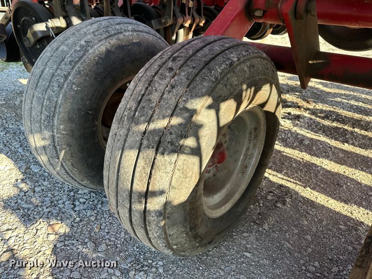 image for item NT9073 Case IH 5500 Soybean Special grain drill