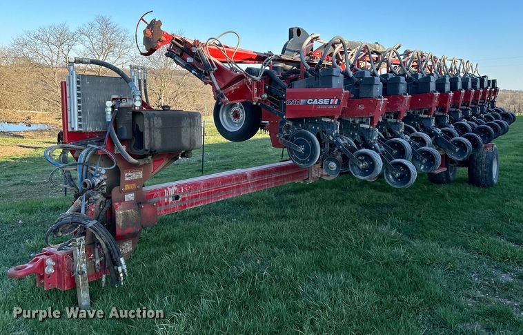 image for item NT9074 2009 Case IH 1240 Early Riser split row planter