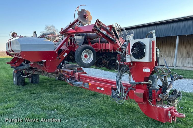 image for item NT9074 2009 Case IH 1240 Early Riser split row planter