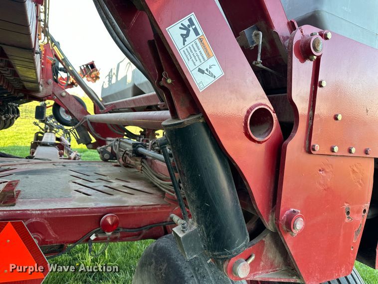 image for item NT9074 2009 Case IH 1240 Early Riser split row planter